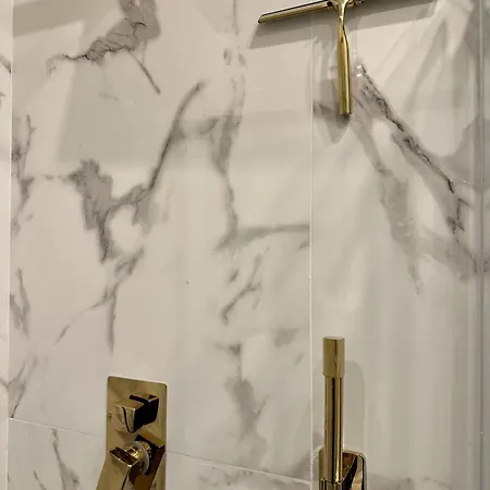 Daire Aquarium Exclusive Loft - Private Parking