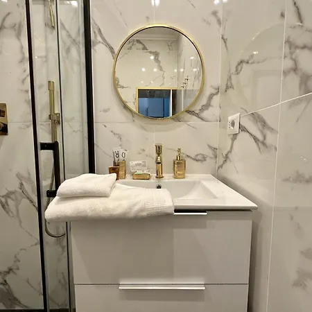 Aquarium Exclusive Loft - Private Parking Appartement